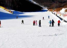 桃花峪生态滑雪场