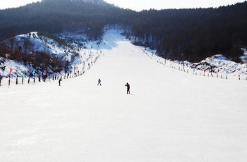 雷峰滑雪场