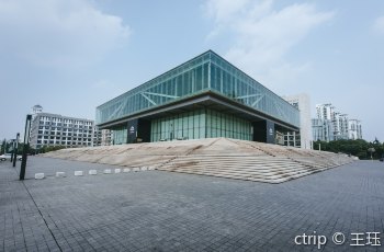 上海浦东展览馆