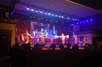 《茶马古道金色大厅》藏族歌舞表演