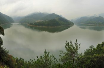 仙宫湖风景区