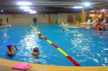 爱堡迪游泳健身会馆