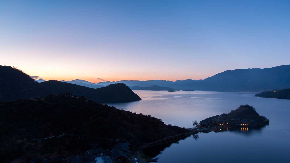 想休闲度假，泸沽湖住哪儿比较方便且安静？