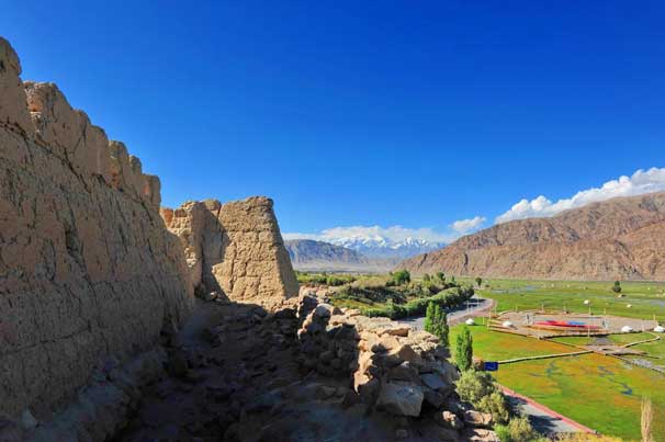 去新疆玩，求推荐南疆的好玩景点？