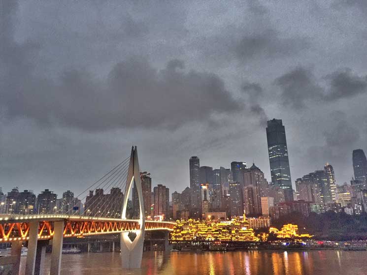 重庆作为魔幻5D城市，有哪些经典的拍照机位？